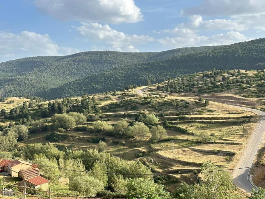 De La Nieve Y De Montana Villa Valdelinares Kültér fotó